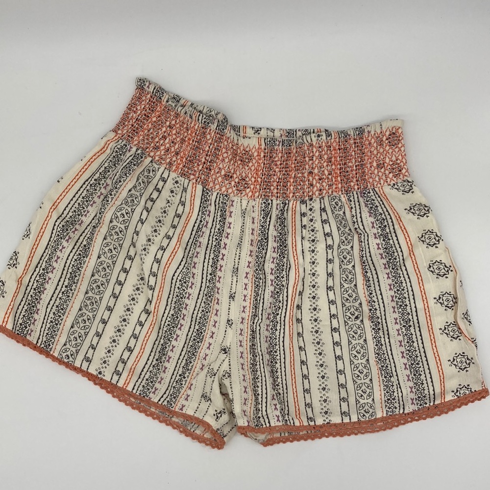 Altar’d State ivory shorts L / large